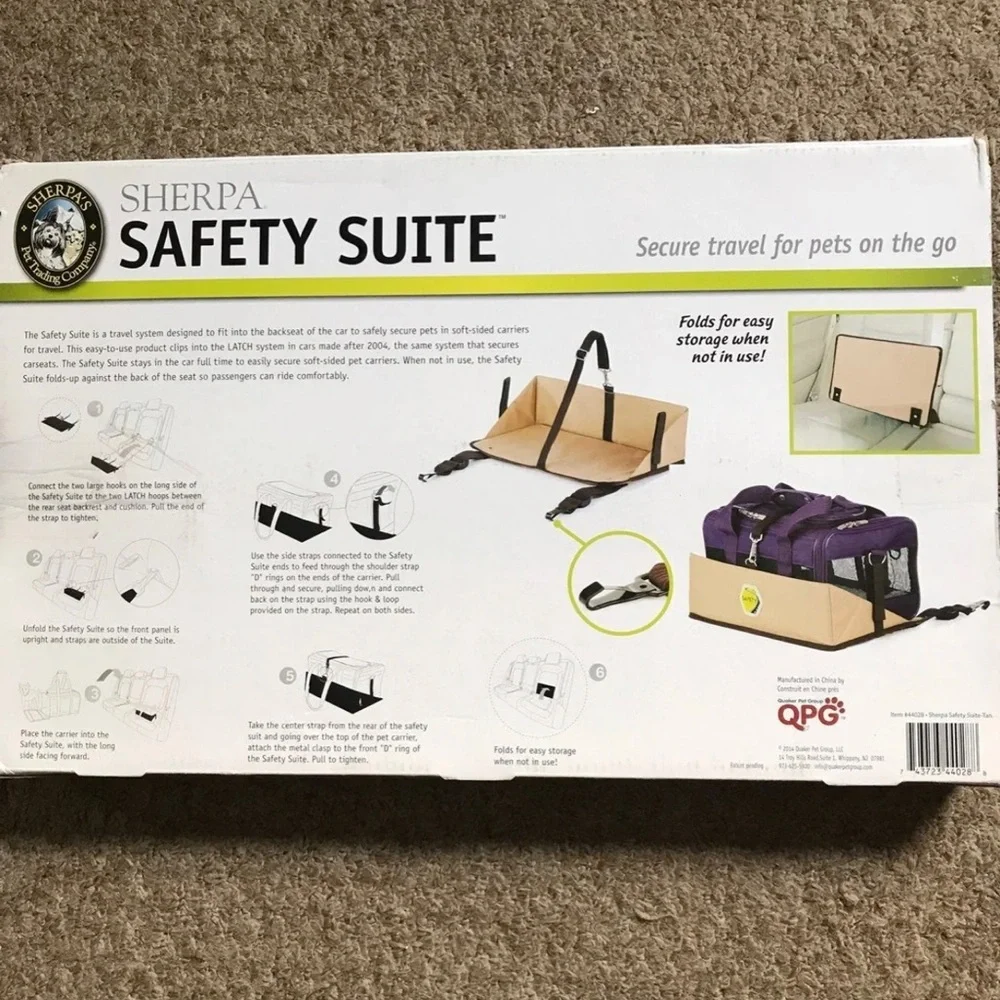 pet carrier safety suite Sherpa lined - new in box